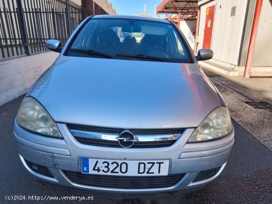 Opel Corsa 1.4 - Cornellà