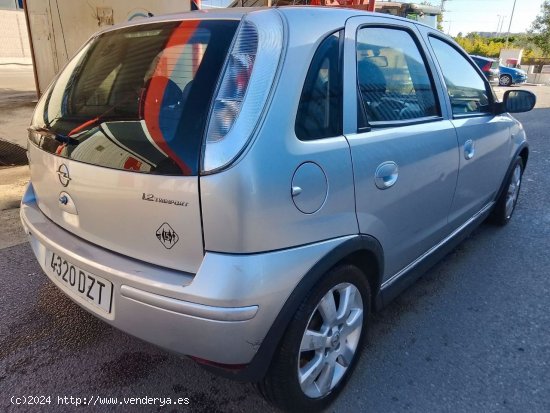 Opel Corsa 1.4 - Cornellà