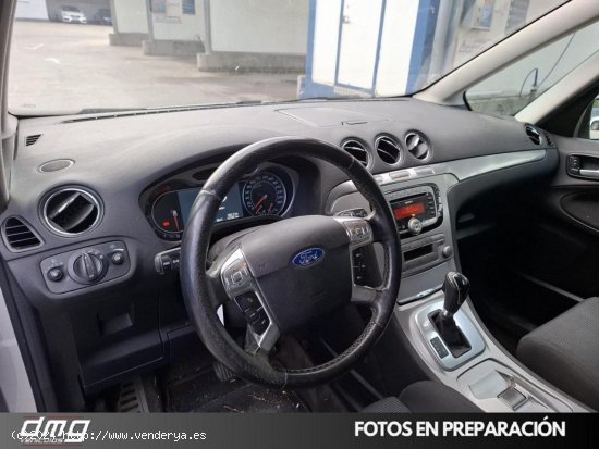 Ford Galaxy 2.0 TDCi 140cv DPF Titanium Powershift 5p. - Rubí