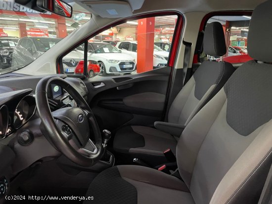 Ford Tourneo Courier 5 AÑOS GARANTÍA - El Prat de Llobregat