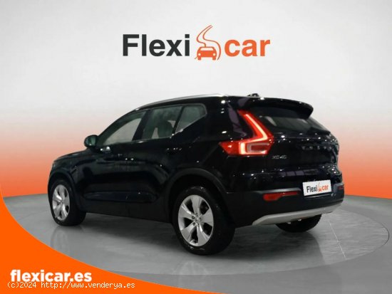 Volvo XC40 2.0 B4 G AWD Momentum Auto - Ourense