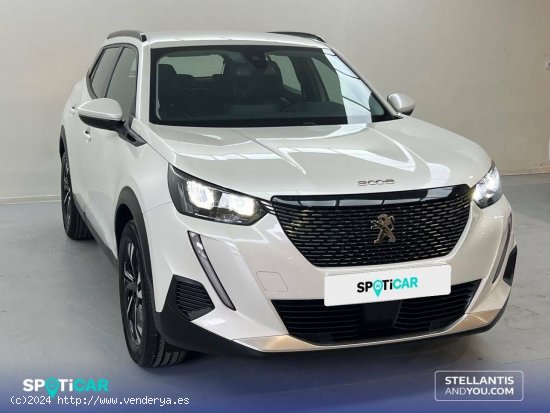 Peugeot 2008   Puretech 130 S&S EAT8 Allure - Sevilla