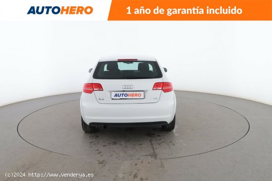 Audi A3 1.6 TDI Attraction - 