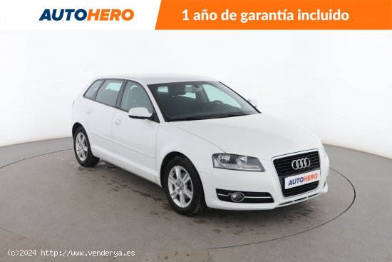 Audi A3 1.6 TDI Attraction - 