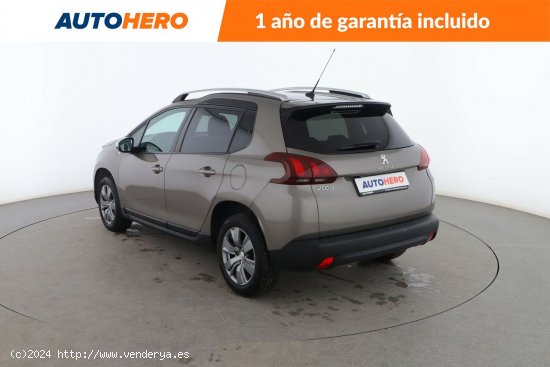 Peugeot 2008 1.2 PureTech Style - 