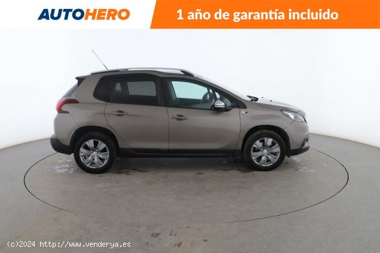 Peugeot 2008 1.2 PureTech Style - 