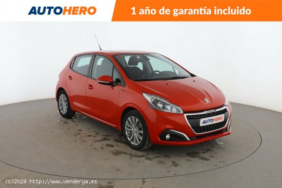 Peugeot 208 1.2 PureTech Signature - 