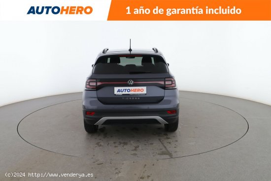 Volkswagen T-Cross 1.0 TSI Advance - 