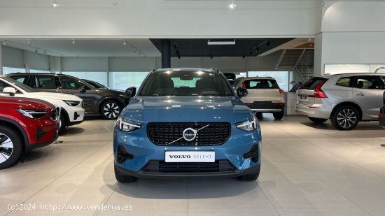 Volvo XC40 todoterreno 2.0 B3 PLUS DARK AUTO 5P - Hernani