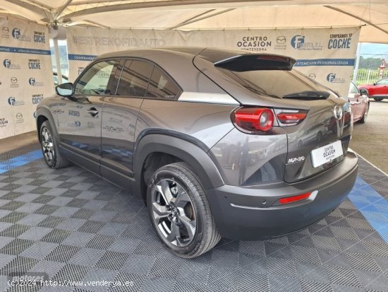 Mazda MX-30 145CV ZENITH MODERN  5P de 2020 con 24.825 Km por 19.900 EUR. en Pontevedra