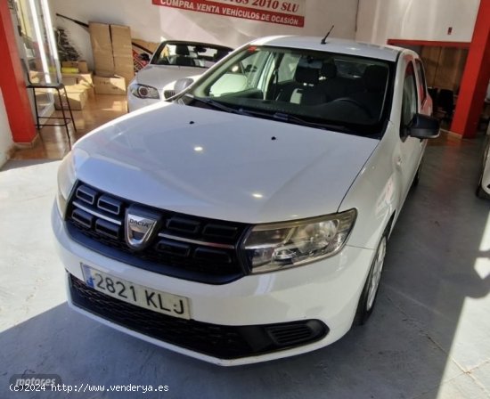 Dacia Sandero 1.0 73 CV AMBIANCE de 2018 con 88.000 Km por 8.500 EUR. en Tenerife