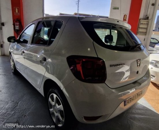 Dacia Sandero 1.0 73 CV AMBIANCE de 2018 con 88.000 Km por 8.500 EUR. en Tenerife