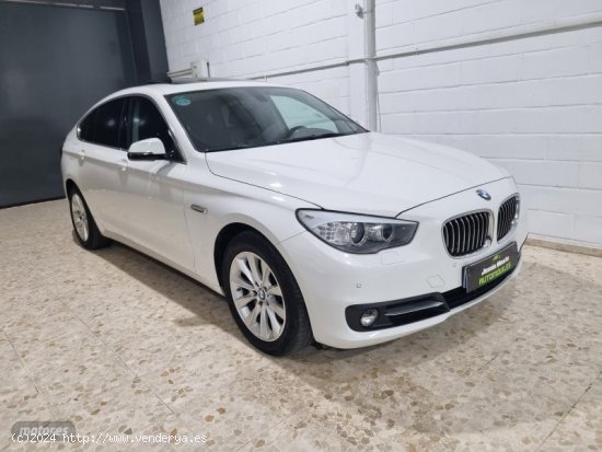 BMW Serie 5 Gt 520d de 2015 con 100.000 Km por 19.500 EUR. en Sevilla