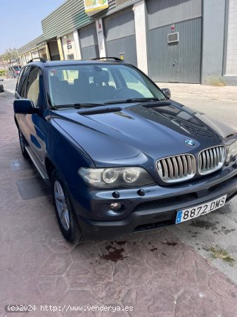  BMW X5 xDrive30d xLine de 2004 con 350.000 Km por 5.500 EUR. en Malaga 