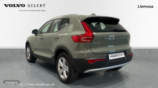 Volvo XC40 XC40 Core, T2 Automatica Microhibrido, Gasolina de 2024 con 18.334 Km por 32.300 EUR. en 