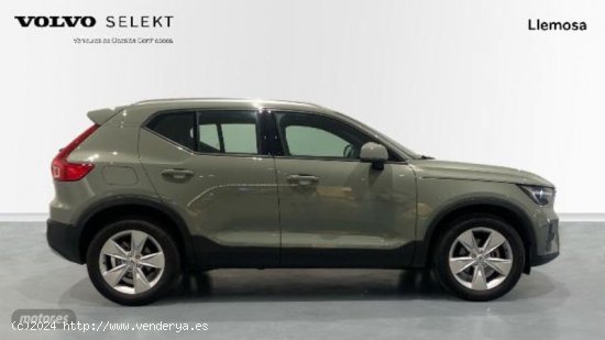 Volvo XC40 XC40 Core, T2 Automatica Microhibrido, Gasolina de 2024 con 18.334 Km por 32.300 EUR. en 