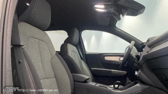 Volvo XC40 XC40 Core, B3 Mild hybrid, Gasolina de 2024 con 3 Km por 36.900 EUR. en Lleida