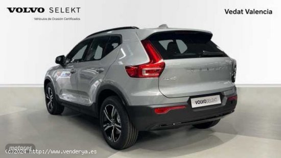  Volvo XC40 2.0 B3 PLUS DARK AUTO 163 5P de 2024 con 8 Km por 39.900 EUR. en Valencia 