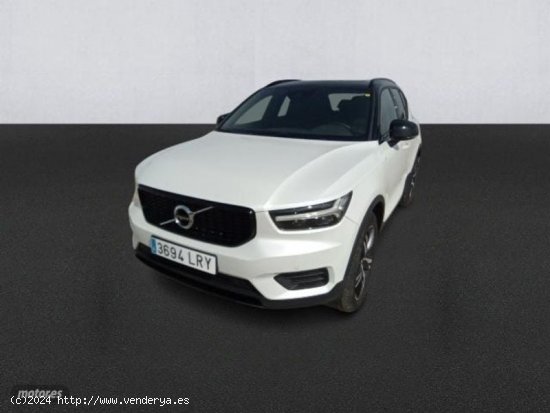 Volvo XC40 XC40 R-Design, B4 AWD mild hybrid (gasolina) de 2021 con 37.185 Km por 36.490 EUR. en Sev