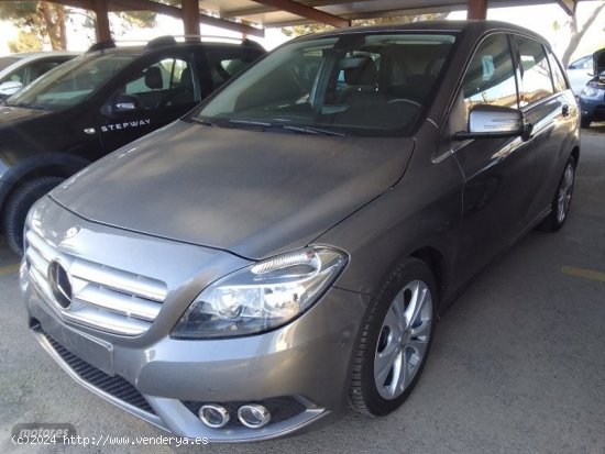 Mercedes Clase B B 180 d de 2014 con 23.000 Km por 18.500 EUR. en Murcia