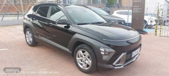  Hyundai Kona 1.0 TGDI 48V Tecno 4x2 de 2023 con 13.000 Km por 26.900 EUR. en Madrid 