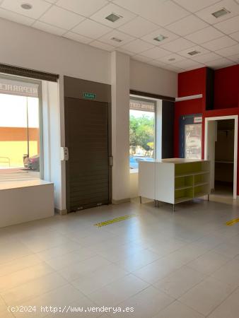 Alquiler de Local Comercial en San Fernando (Hornos Púnicos) - CADIZ