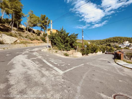 TERRENO CON VISTAS EN CASTELLET - BARCELONA