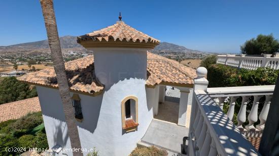  Maravillosa Villa independiente en urbanización exclusiva. - MALAGA 