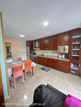 PISO DE 3 HABITACIONES EN ESCARABOTE - A CORUÑA