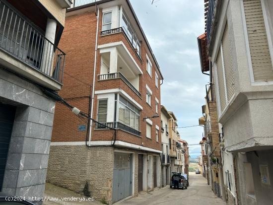  ¡Piso en el centro de Lerín con terraza! - NAVARRA 