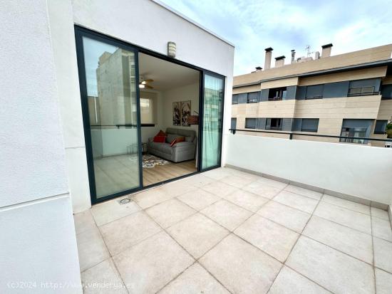 MAGNIFICO ATICO CON TERRAZA PRIVADA EN PLANTA EN ZONA CAORAZON DE JESUS CENTRO - ALICANTE