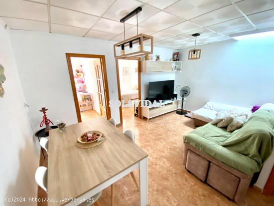  PISO REFORMADO CON BARBACOA Y TERRAZA PRIVADA - ALICANTE 