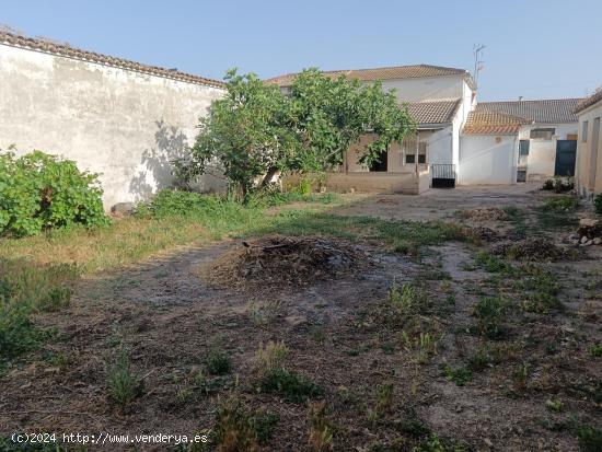  Oportunidad Única en Peñuelas Lachar! Hermosa Casa en Venta - GRANADA 