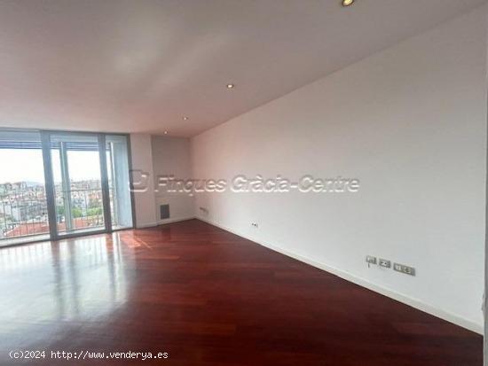 Exclusivo ático en el centro de Sabadell con vistas panoramicas. - BARCELONA