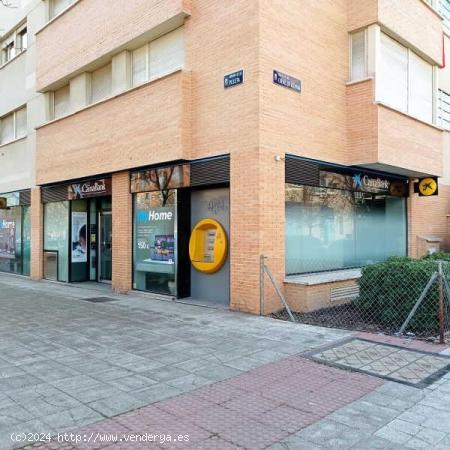 SE VENDE LOCAL COMERCIAL AV DE LA PESETA CUEVAS DE ALTAMIRA, 25 Nº 50 - Madrid - MADRID