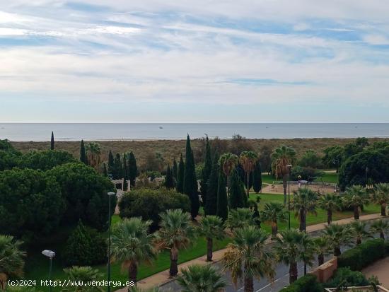 APARTAMENTO EN URBANIZACIÓN PLAYA VERDE FRONTAL AL MAR - HUELVA