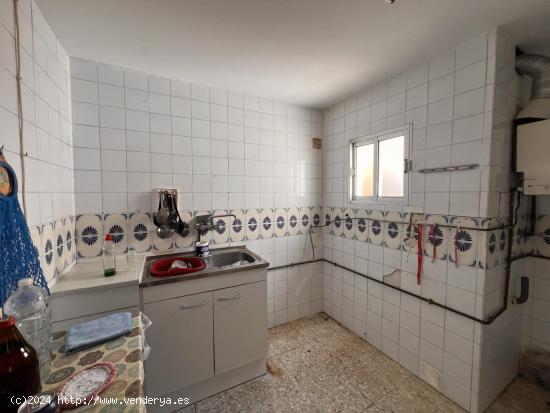 SE VENDE PISO EN CADIZ , ZONA MENTIDERO - ALAMEDA - CADIZ