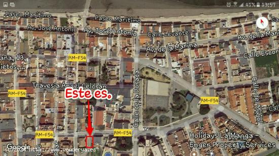 En 1ª linea de la zona sur del Mar Menor esta anclado un pueblo típico de pescadores (Los Nietos).