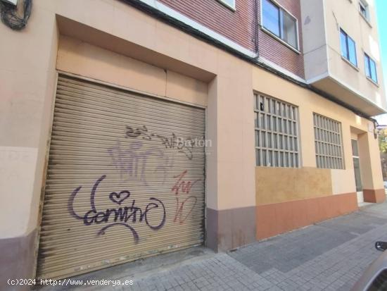 Interesante local esquina con Corona de Aragón. - ZARAGOZA