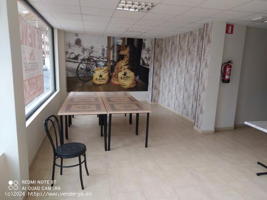 EN VENTA LOCAL COMERCIAL - TERUEL