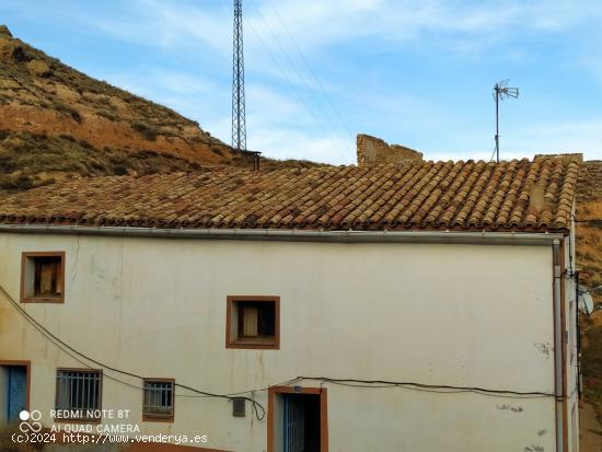 CASA EN VENTA EN MARTÍN DEL RÍO - TERUEL