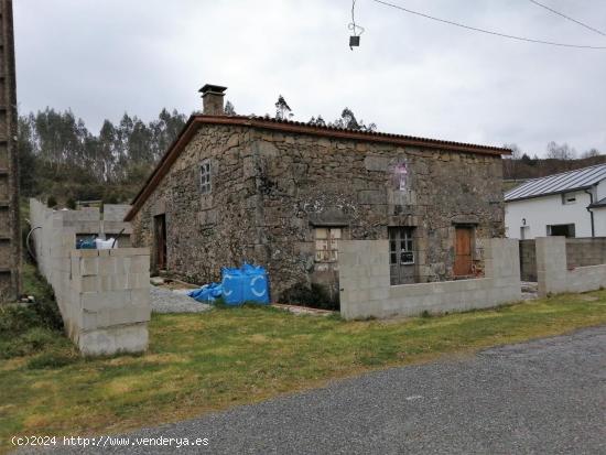 CASA DE PIEDRA PARA RESTAURAR  Y CON FINCA EN SAN SADURNINO, SAN SADURNIÑO - A CORUÑA