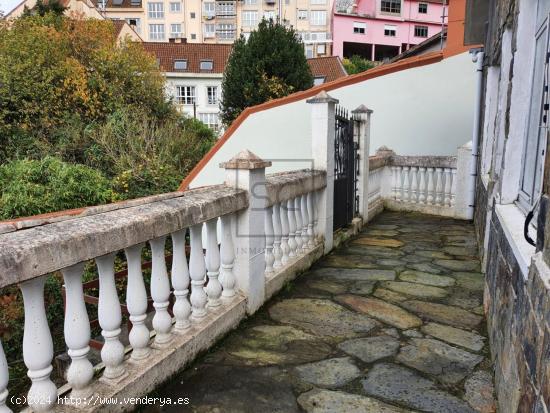 CASA CON VISTAS Y FINCA EN EL CENTRO, PONTEDEUME - A CORUÑA