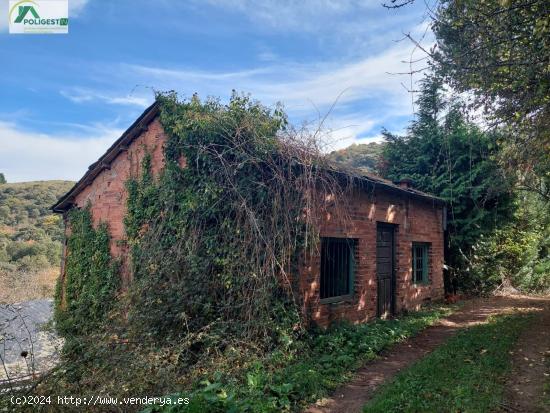 SE VENDE CASA ECONOMICA PARA REFORMAR EN ORBANAJO - LEON