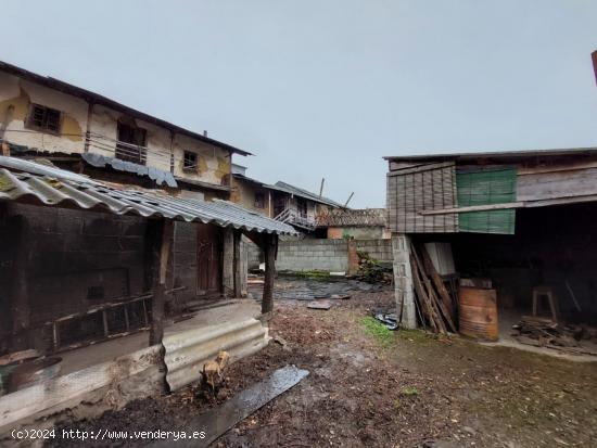 SE VENDE CASA ANTIGUA PARA REFORMAR CON TERRENO URBANO EN CACABELOS - LEON