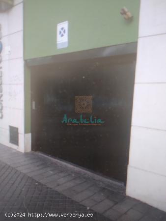 ///VENDO COCHERA EN ZONA AVENIDA DE BARCELONA/// - CORDOBA