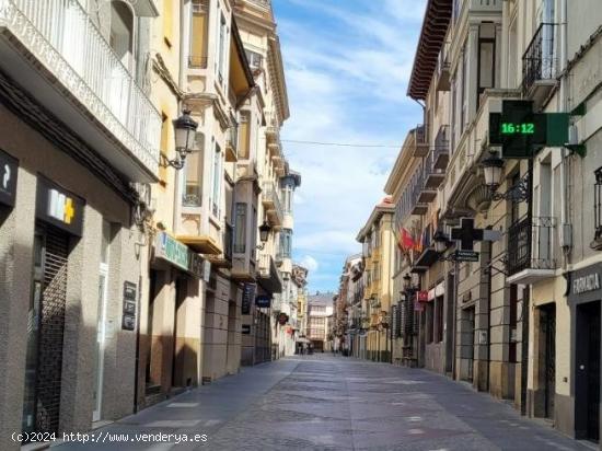 OBRA NUEVA EN EL CENTRO DE JACA - HUESCA