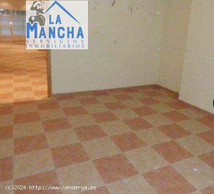 INMOBILIARIA LA MANCHA VENDE LOCAL COMERCIAL BARRIO LA INDUSTRIA - ALBACETE