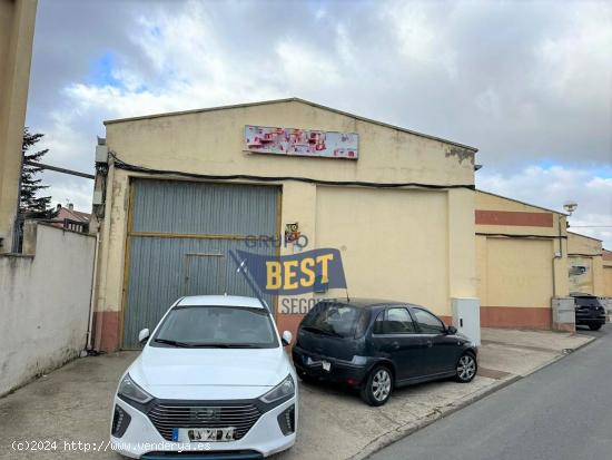 NAVE INDUSTRIAL, DE 400 M², EN LA LASTRILLA (SEGOVIA) - SEGOVIA