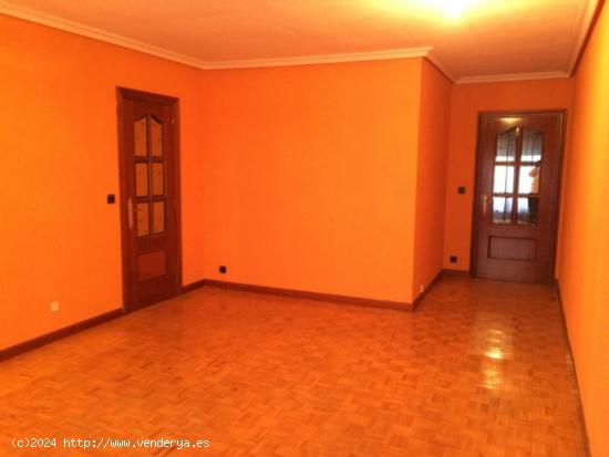  Se Vende en Villamuriel de Cerrato - PALENCIA 